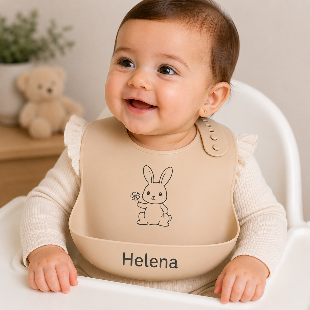 Babete Personalizado de silicone com nome - Aylla & Co.