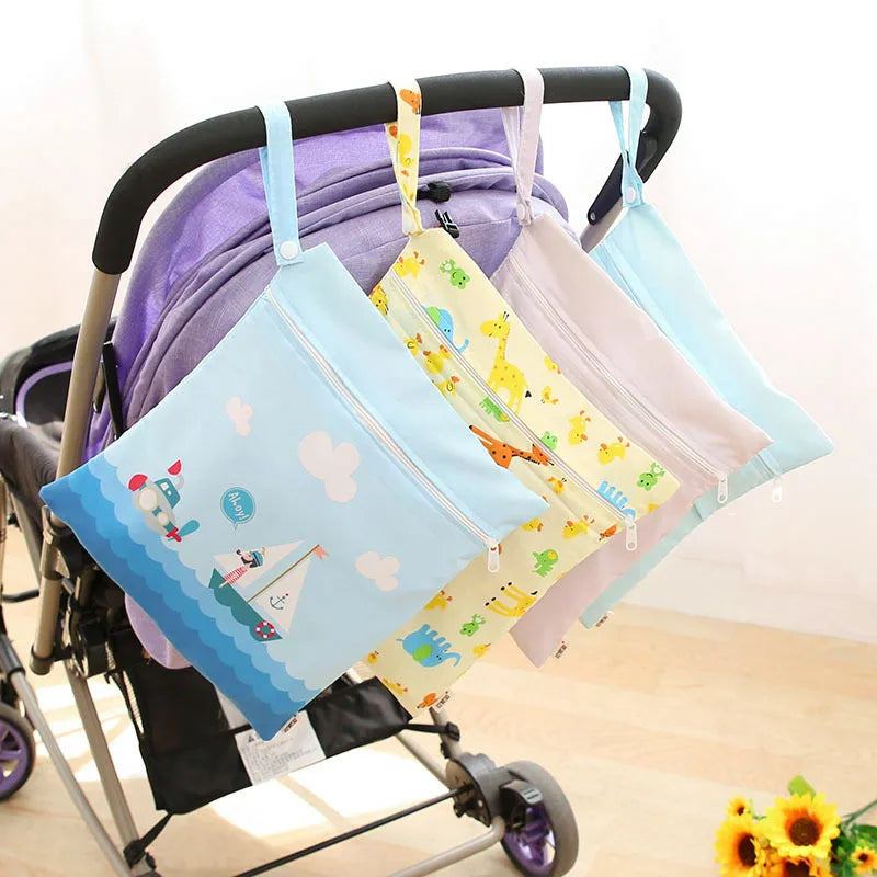 Bolsa Impermeável para Fraldas e Roupa – Aylla Wet Bag