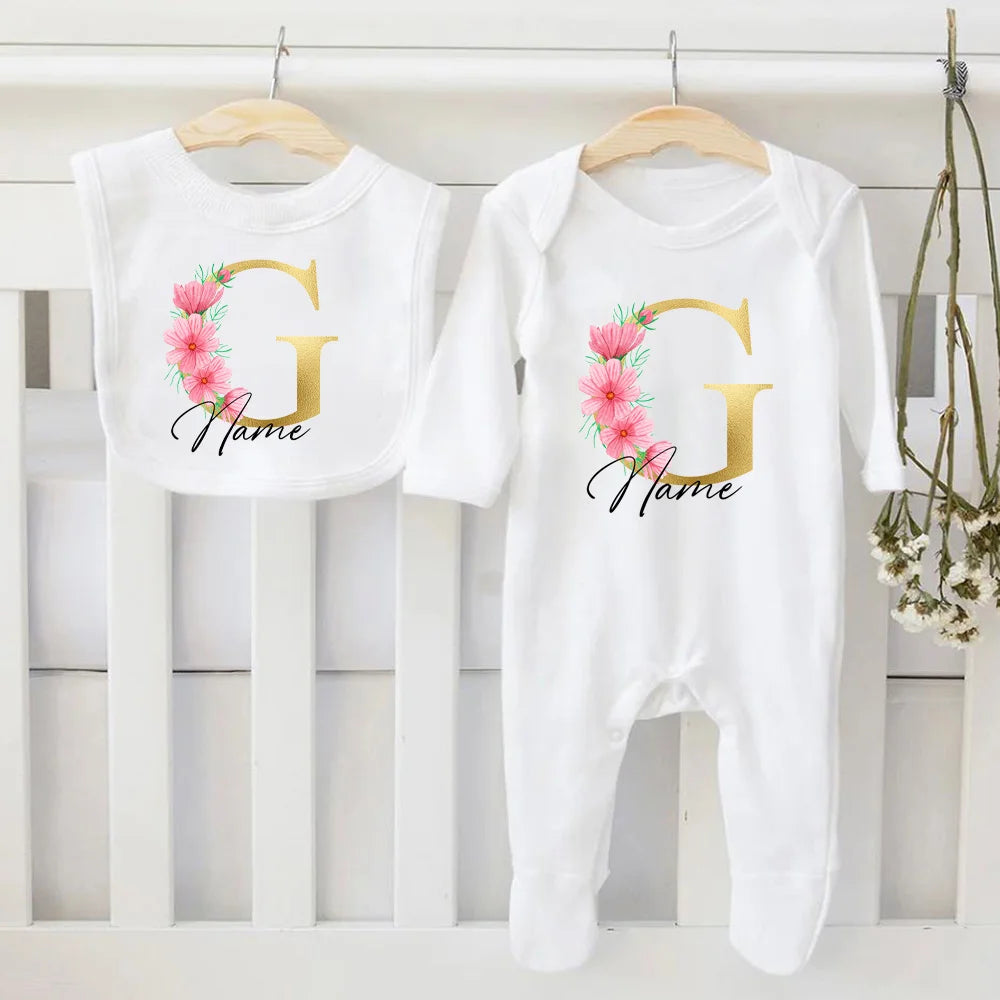 Conjunto de babero y body personalizado