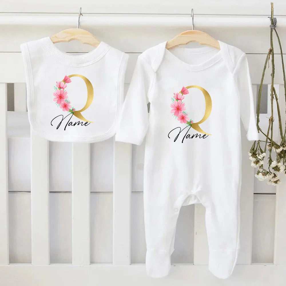 Conjunto de babero y body personalizado