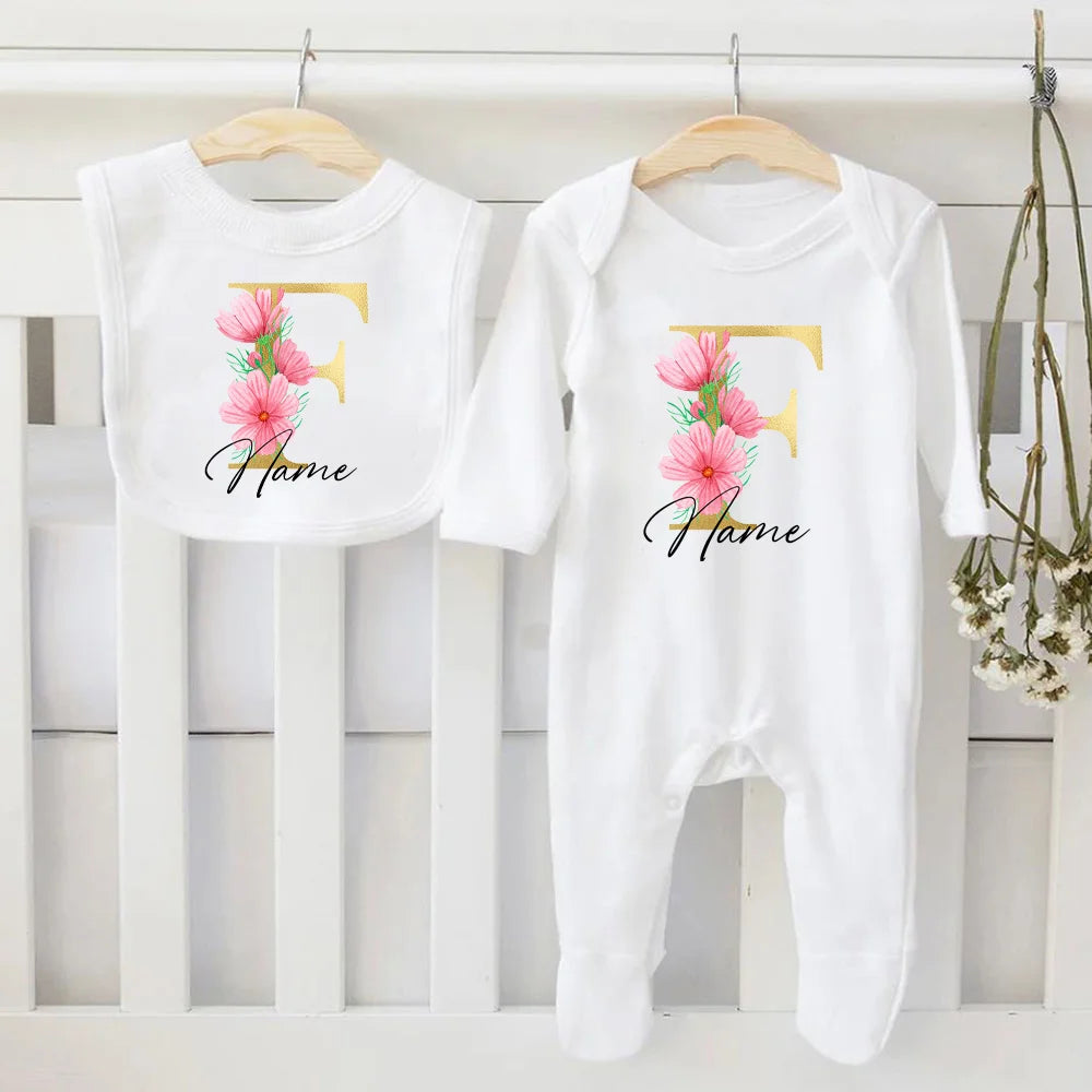 Conjunto de babero y body personalizado