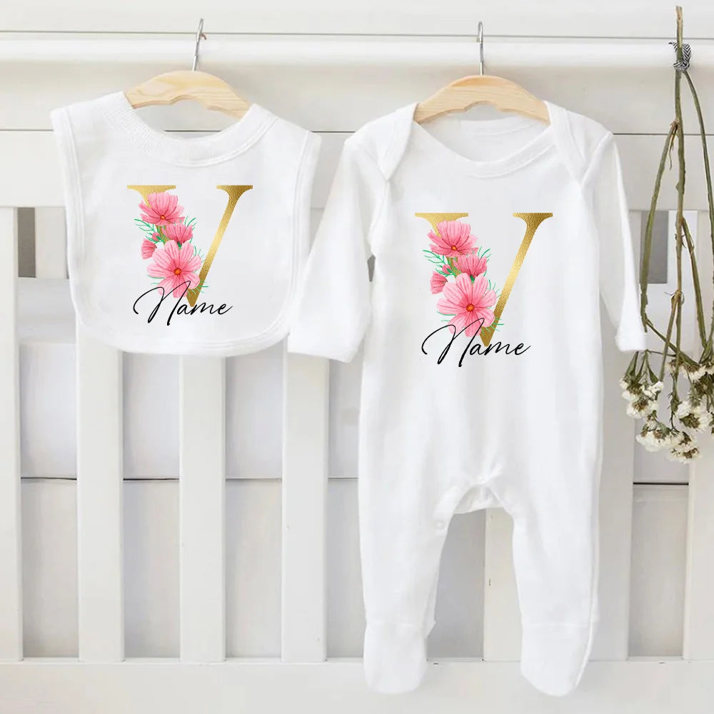 Conjunto de babero y body personalizado