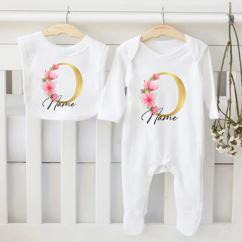 Conjunto de babero y body personalizado