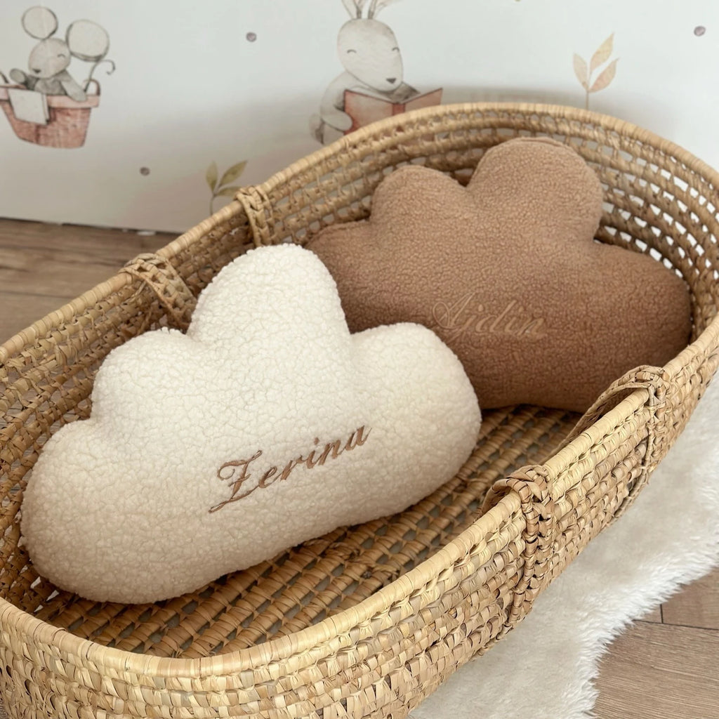 Almofada em forma de nuvem personalizada