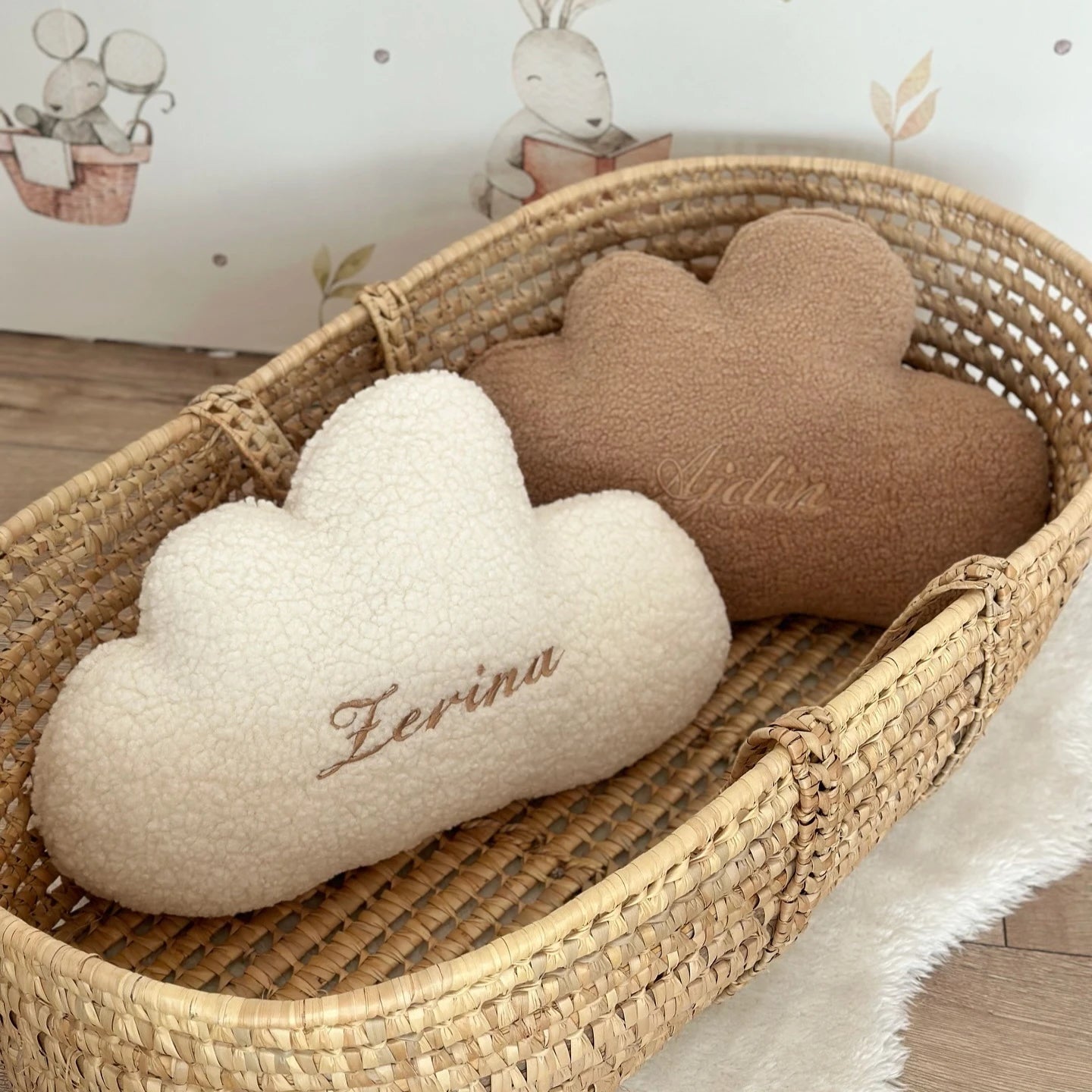Almofada em forma de nuvem personalizada