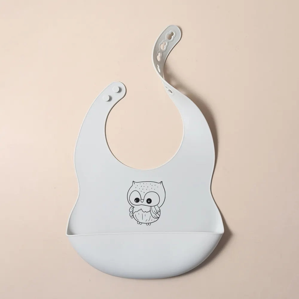 Babero de silicona personalizable con nombre