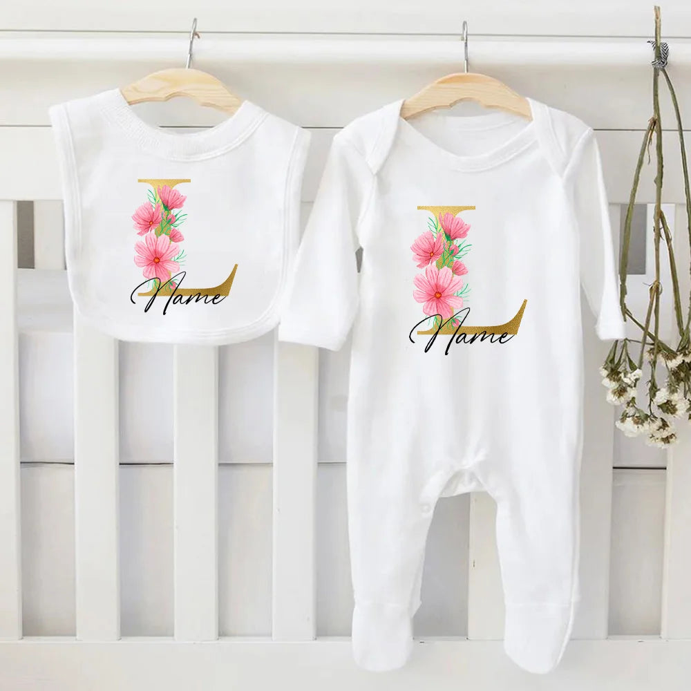 Conjunto de babero y body personalizado
