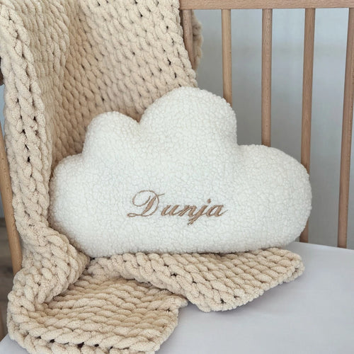 Almofada em forma de nuvem personalizada